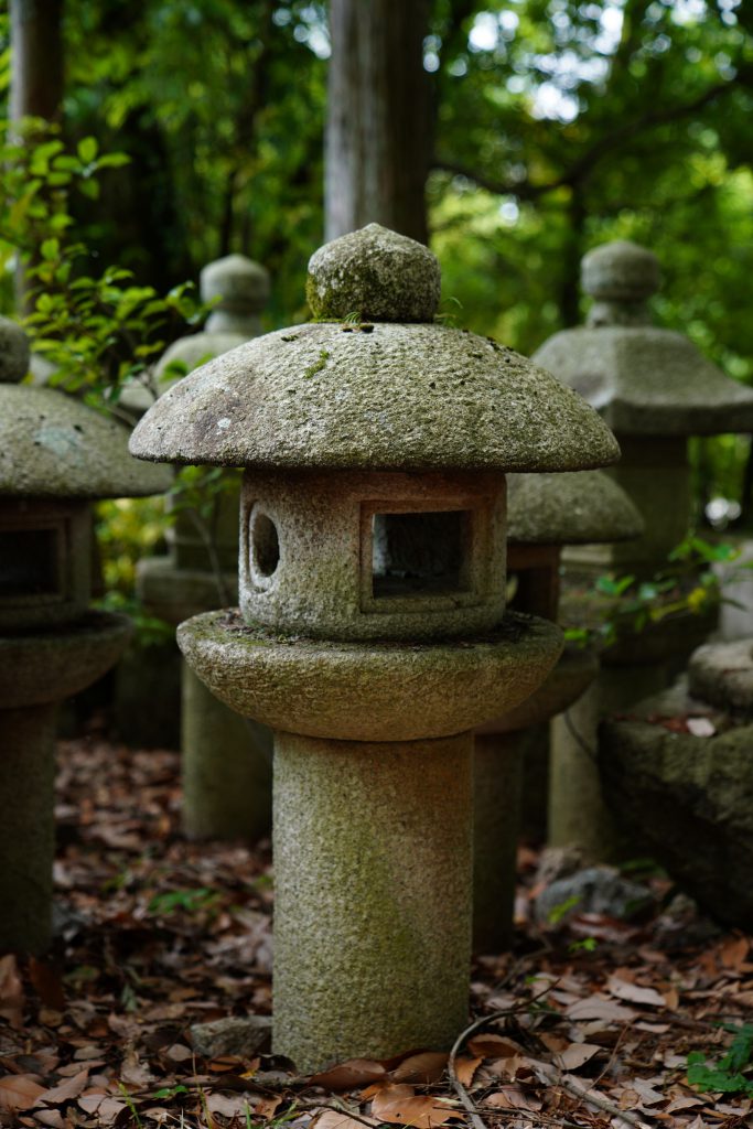 石燈籠 北山都乾園｜タイトル